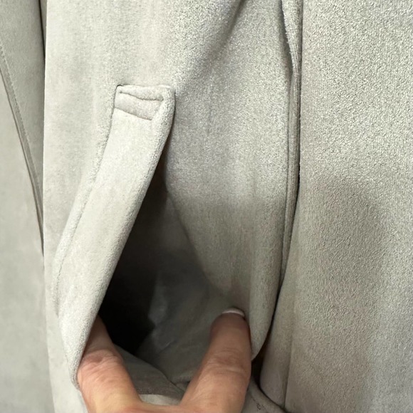 NWOT, T Tahari Women’s Taupe Faux Suede Size Small Long Coat - Picture 7 of 16